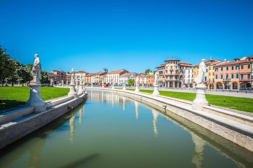 -Free Parking & Wifi- 10 Minuti Dal Centro Appartement Padua Buitenkant foto